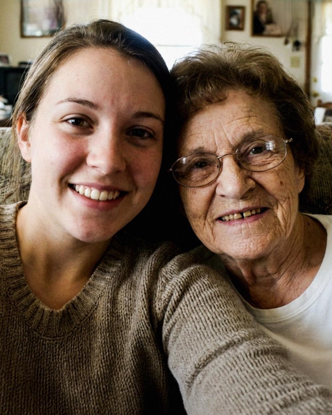 I Took Care of My Elderly Neighbor – After She Died, the Police Knocked on My Door, and When I Learned Why, My Knees Buckled