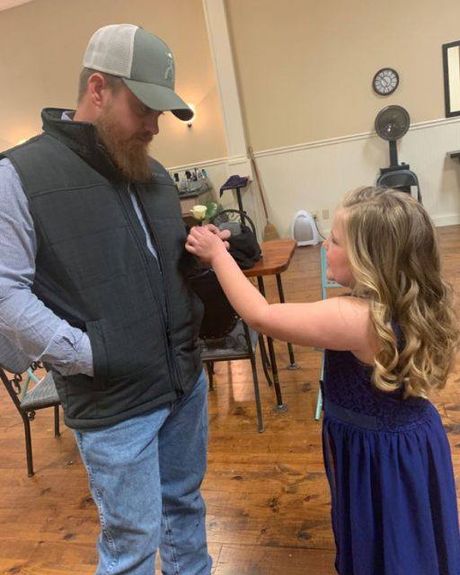 He Arrived Late to the Father–Daughter Dance—But What He Said When He Walked In Left Me Frozen