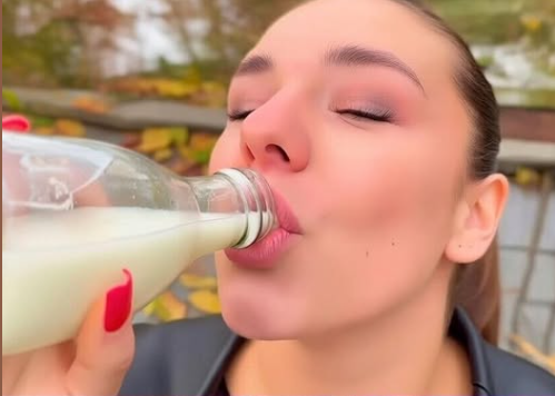 Doctors Explain What Really Happens When You Swallow Semen