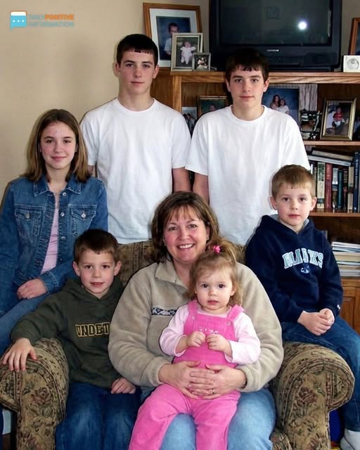 I Waited 4 Hours For My Six Children To Arrive For My 60th Birthday—Then A Police Officer Knocked And Handed Me A Note That Changed Everything