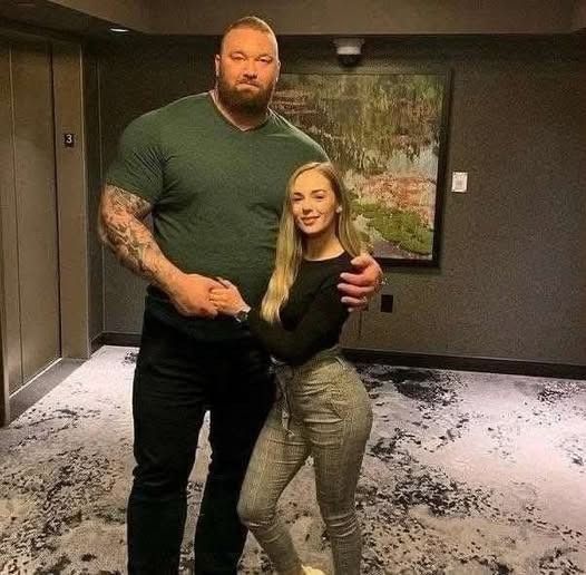 Scientists Discover Why Most Men Are Attracted to Shorter Women and the Truth About Height in Relationships Is Not What You Think