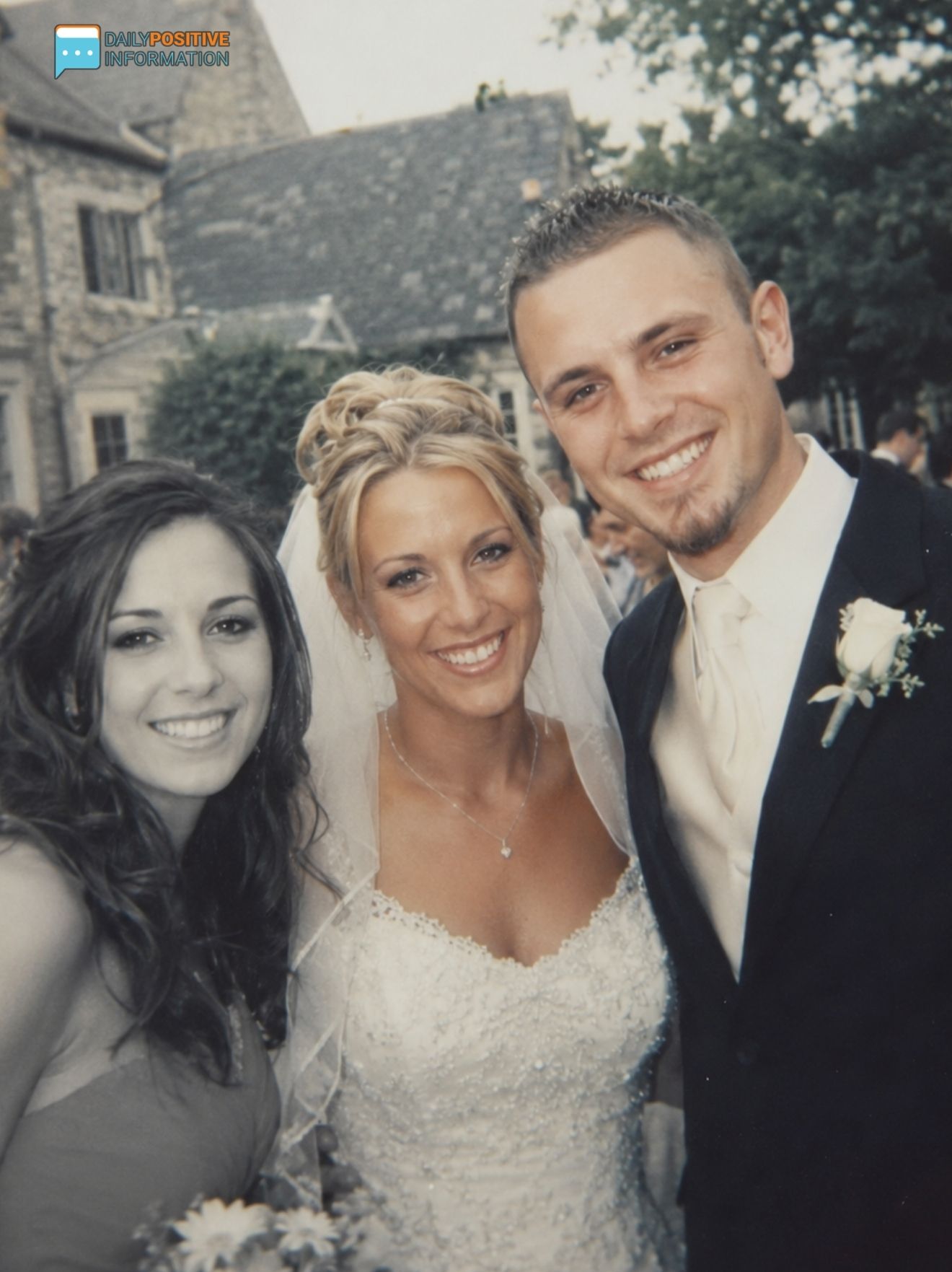 My Sister Died At My Wedding—Then Her Coworker Called About A Secret Phone