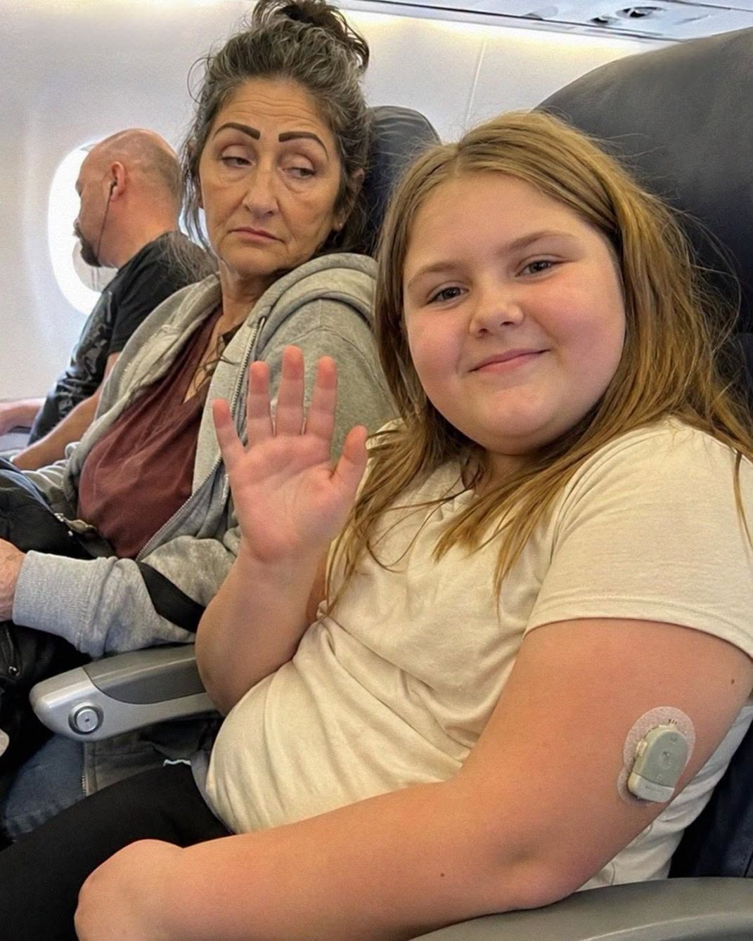 An Entitled Passenger Publicly Shamed Her Young Daughter’s Weight on a Full Flight. Minutes Later, a Blaring Alarm Exposed the Shocking Truth!
