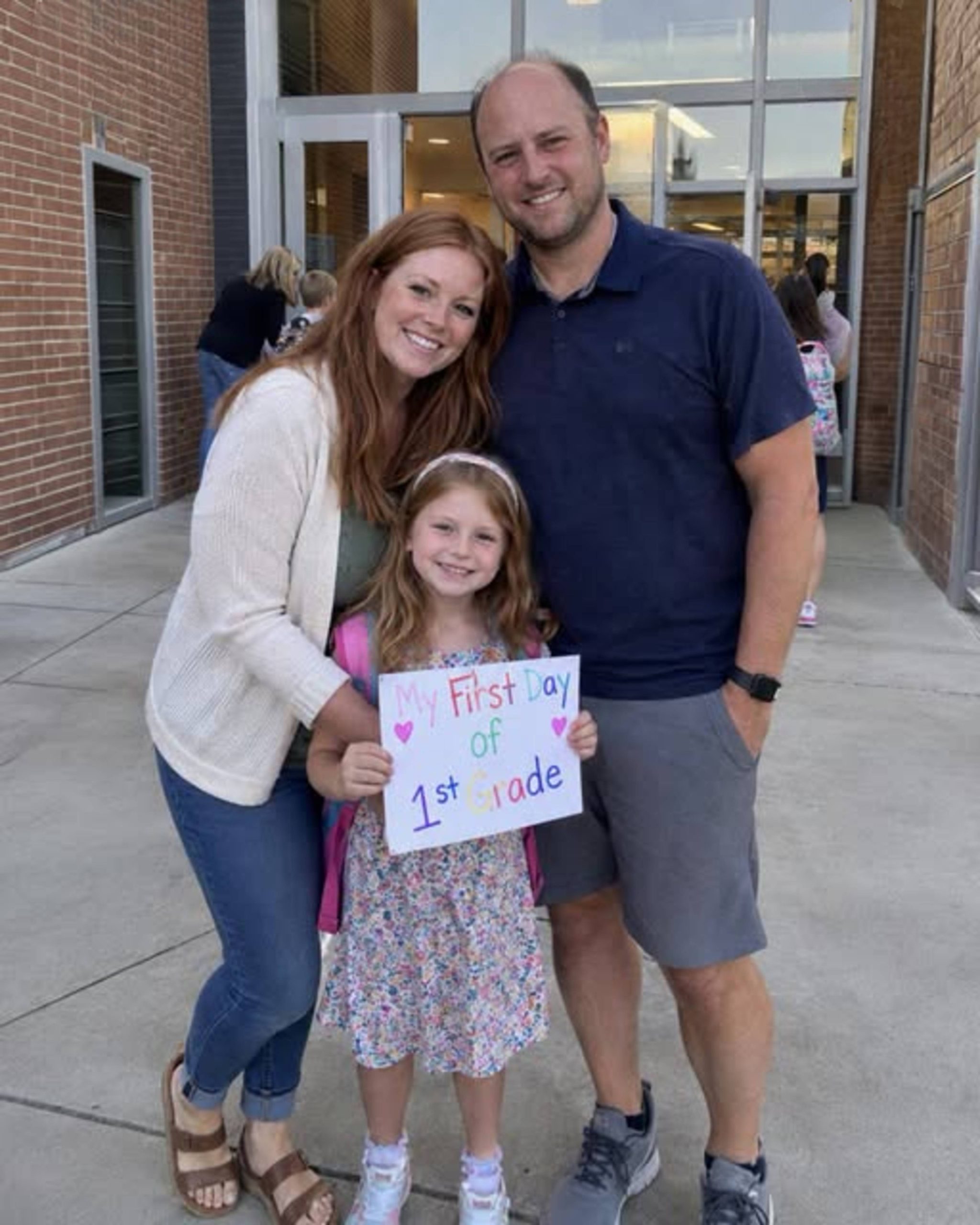 My Daughter’s Teacher Recognized My Husband at Parent Night – One Question from Her Changed Everything