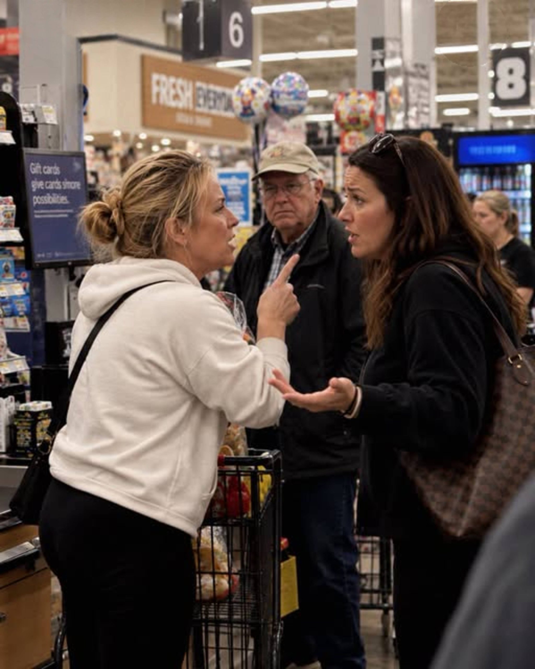 A Woman Cut Ahead of an Elderly Man at the Grocery Store – Then Snapped, ‘I Have Kids, My Time Matters More’